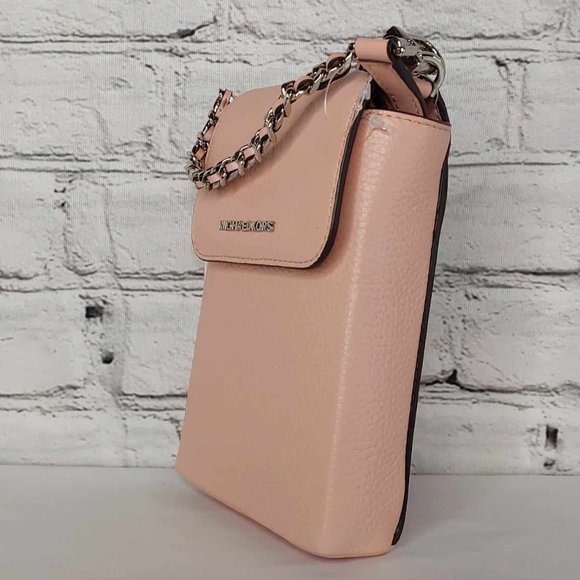 'MICHAEL KORS' LEATHER 'JET~SET' CROSSBODY BAG - Picture 3 of 16